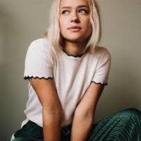 Elle Hollis - Mind Games